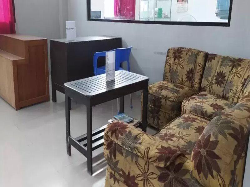 OYO 3903 Sweethome Syariah Guesthouse Martapura  Bagian luar foto